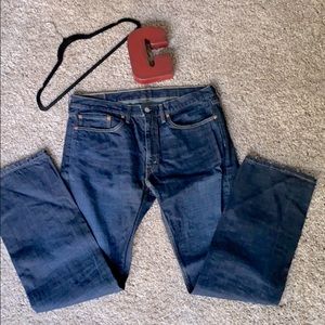 LEVI men’s dark blue straight leg jeans